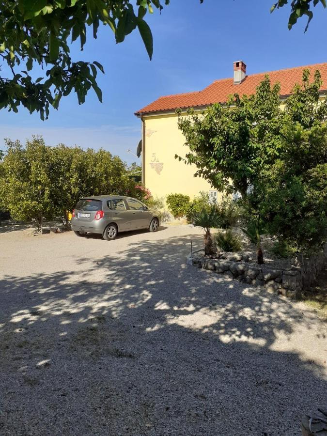 Apartments Familie Vujec Skrbčići エクステリア 写真