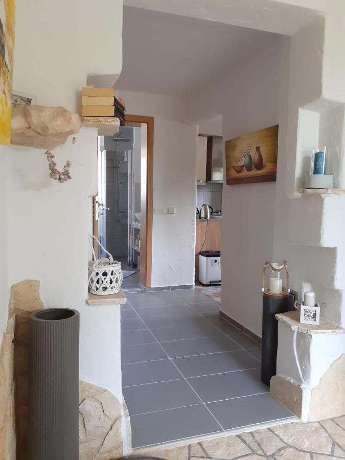 Apartments Familie Vujec Skrbčići エクステリア 写真